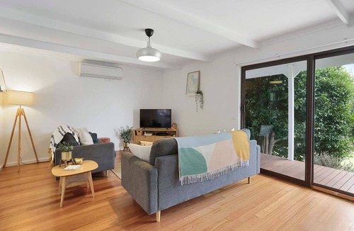 Yanakie House | Between Waters Stay 3 Pay 2 Winter Special