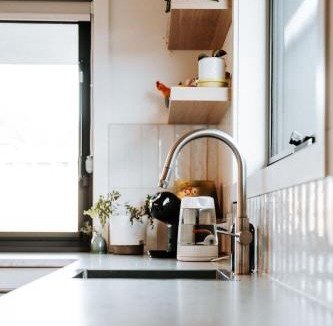 Bicheno House | Bichenobae