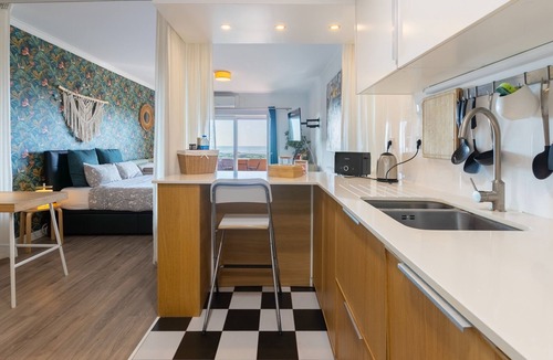 Pica Galo Apartment | Blue Coast Studio