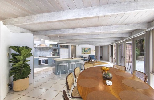 Pearl Beach House | Blue Pearl by HolidayCo.