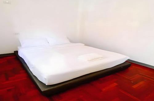 Bang Rak Apartment | BOB INN Silom - BTS Surasak