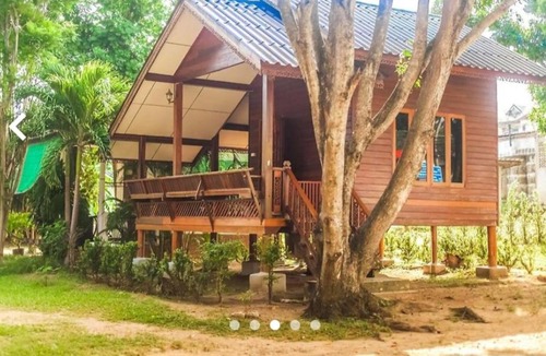 Lamai Ski Chalet | BORA BORA BUNGALOW