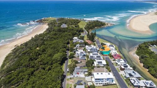 Sawtell House | Boronia Beach House Three - 650m to the headland