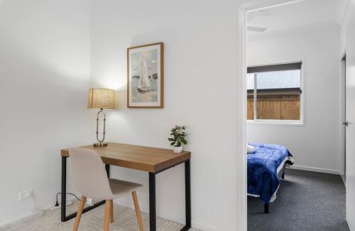 Park Ridge House | Brand New Convenient Family Home with Workspace