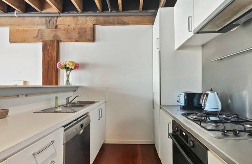 Chippendale Apartment | Brick & Beam New York Style Loft in Chippendale