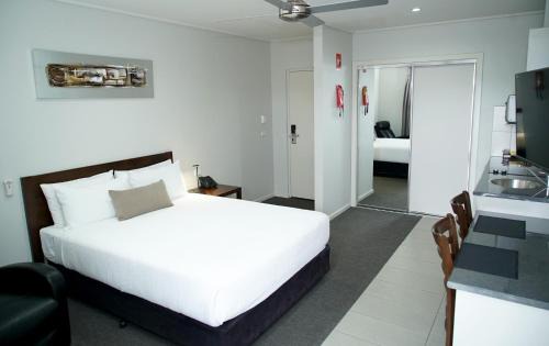 Traralgon Hotel | Bridges on Argyle