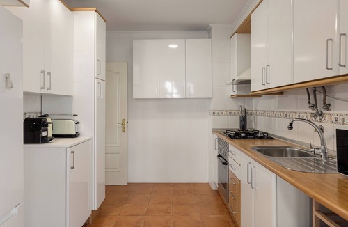 Cascais Apartment | Bright Studio with Balcony in Central Cascais