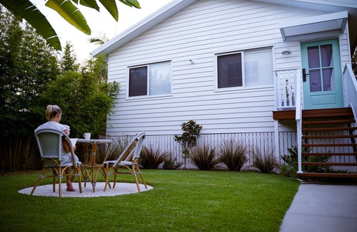 Brighton Cabin | Brighton Waterfront - Guesthouse On the Beach