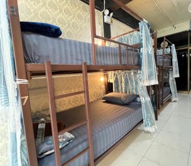 Haad Rin Hostel | BT @ Haadrin