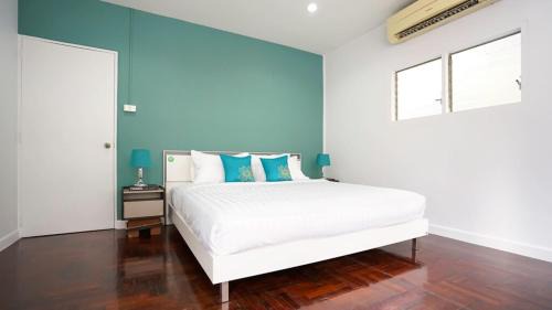 Khlong Toei Nuea Apartment | BTS Asoke 6bedroom townhouse