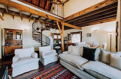 Budgee Budgee House | Budgee Budgee Farm 33 Acres of Pure Bliss