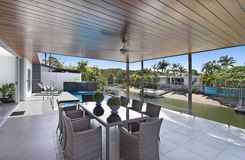 Broadbeach Waters House | Buena Vista Stylish Canalfront Escape Broadbeach