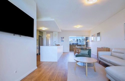 Bulimba Apartment | Bulimba Solace Poolside Living by Brisbane River