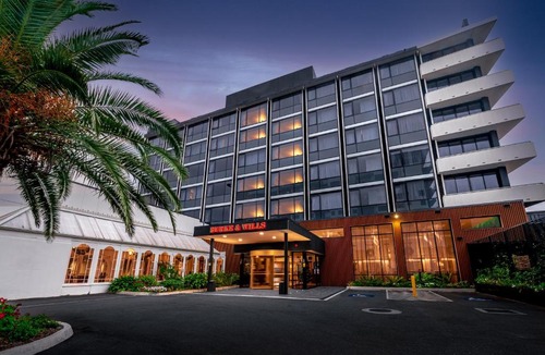 Toowoomba Hotel | Burke and Wills Hotel Toowoomba