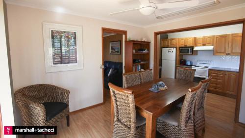 Barragga Bay House | Bush & Beach Retreat - Amaroo Avenue 7