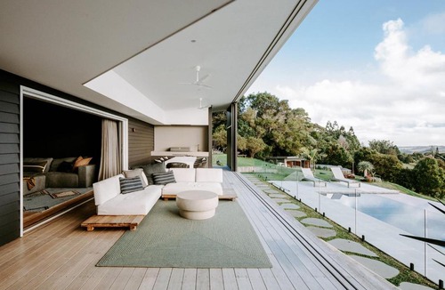 Coopers Shoot House | Byron Retreat