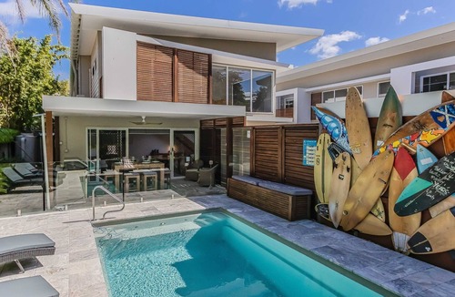 Byron Bay House | Byron Sunrise - 4 BR retreat with heated pool