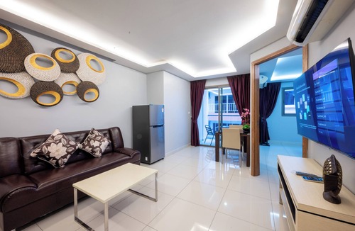 Pratumnak Hill Apartment | C-View Boutique