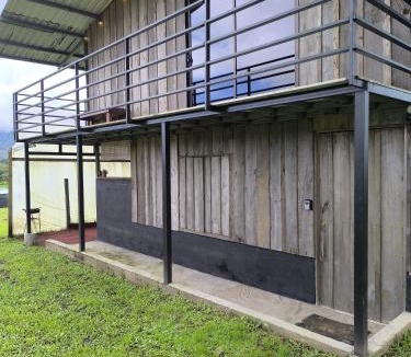 Toro Amarillo House | Cabaña Cherenga
