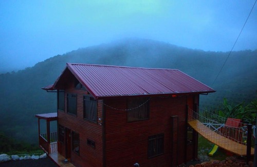 Canton Tarrazu Cabin | Cabaña Vista La Roca