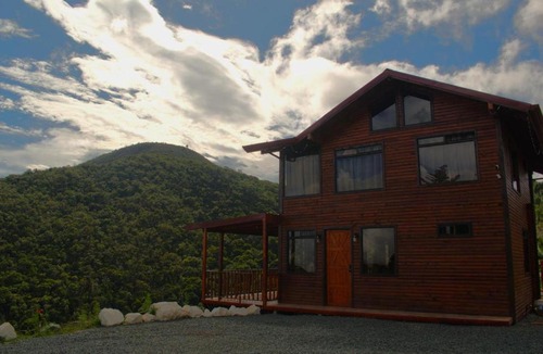 Canton Tarrazu Cabin | Cabaña Vista La Roca
