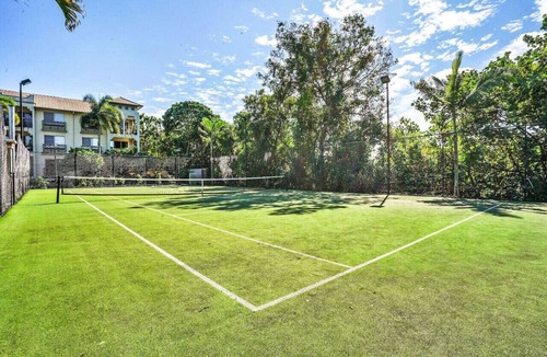 Westcourt Apartment | Cairns One Resort Style Living- Luxury Resort Apartment | 9 Pools | Near CBD & Esplanade