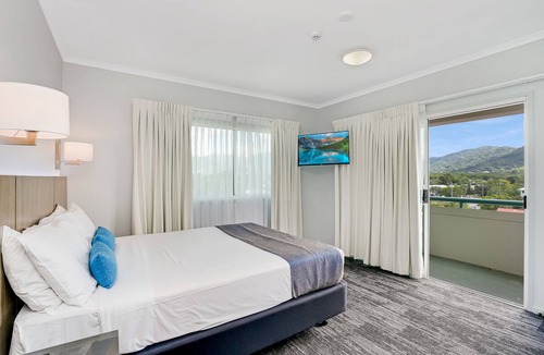 Cairns North Hotel | Cairns Sheridan Hotel