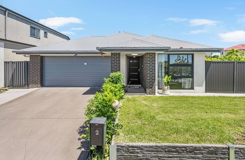Mango Hill House | Capestone Cove - Spacious Modern Home - Mango Hill