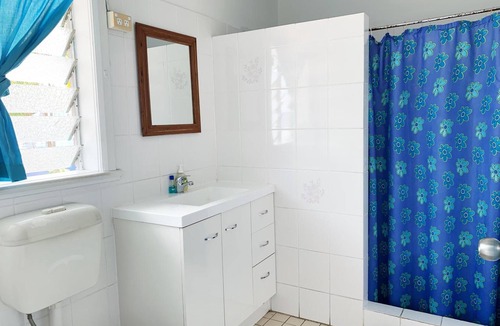 Cairns Hostel | Caravella Backpackers