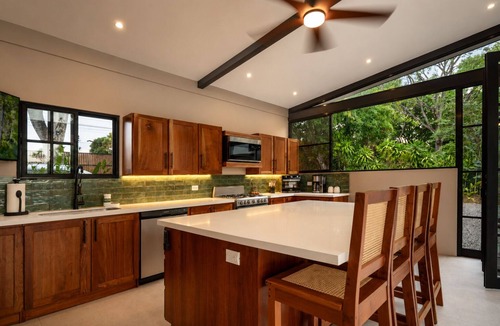 Atenas House | Casa Agouti Stylish Retreat with Pool