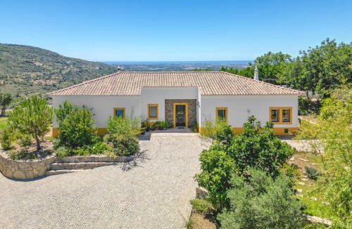 Fialho Villa | Casa Alto de Santo Antonio