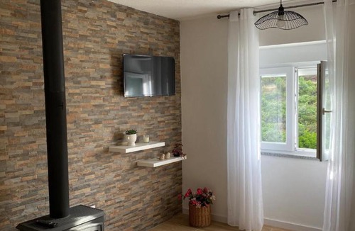 Serta House | Casa da Ribeirinha