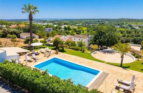 Moncarapacho e Fuseta Villa | Casa do Carmo - Five Bedroom Villa, Sleeps 10
