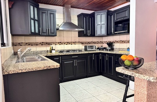 San Ramon House | Casa Marta Spacious home for families & groups