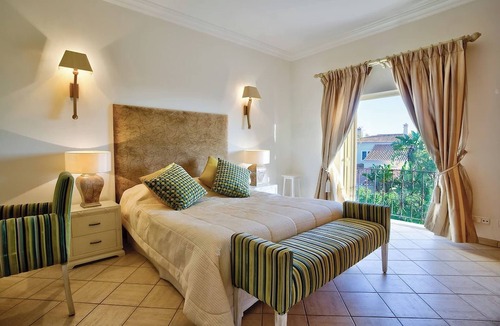 Estombar Villa | Casa Marta Three bedroom villa with sea views!