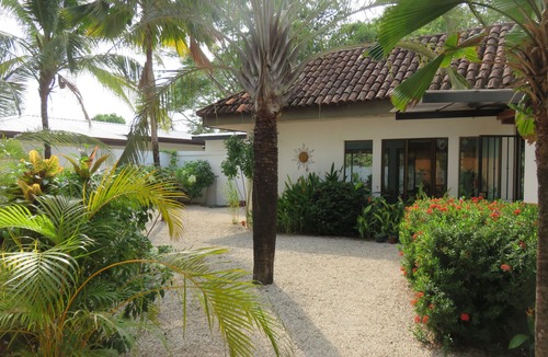 Avellanas Beach House | Casa Oasis Avellanas - Large Tropical Villa with Pool, Walk to Beach 4Bd/5ba
