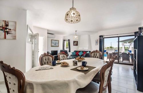 Monte Raposo Villa | Casa Omar