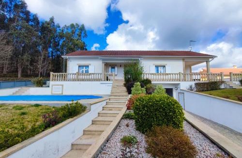 Linhares de Cima Villa | Casa Pinto