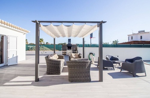 Estombar Villa | Casa Soare - Four Bedroom Villa, Sleeps 8