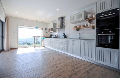Calheiros Villa | Casa Tranquilo - Four Bedroom Villa, Sleeps 8
