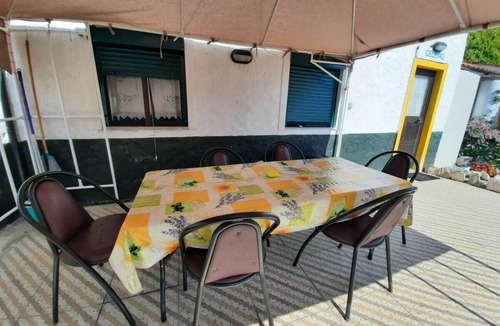 Oliveira do Bairro House | Caseiro - Anexo Independente