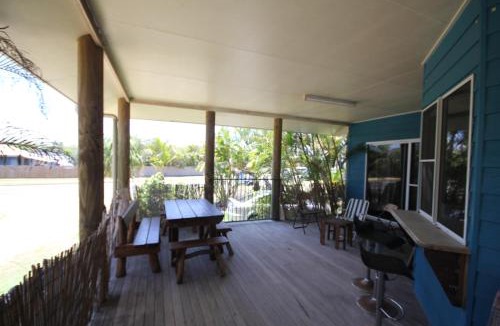 Agnes Water House | CASTAWAY BEACH HOUSE- NO Parties - NO Pets