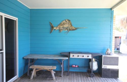 Agnes Water House | CASTAWAY BEACH HOUSE- NO Parties - NO Pets
