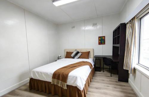 Burwood House | Central Burwood quiet share stay