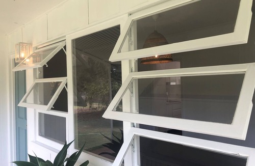 Bargara House | Centrally located "Bargara Beach Cottage"