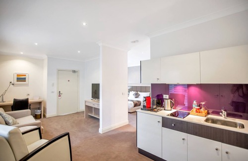 Traralgon Hotel | Century Inn
