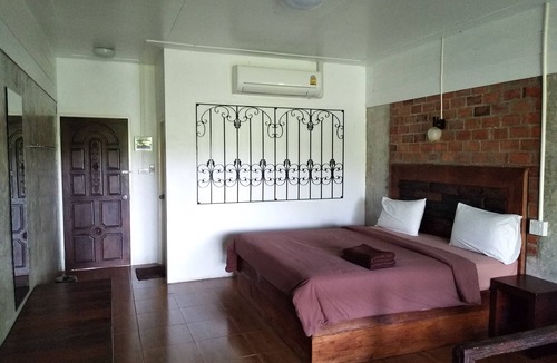 Tha Mai Hotel | Chanthaburi Garden Hotel