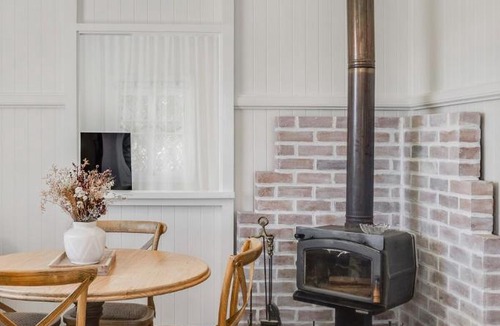 South Toowoomba Apartment | Character CBD Cottage