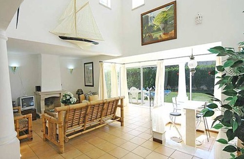Castelo Villa | Charming Albufeira Villa | Villa Gale Gwenda | 3 Bedrooms | Close to Beach