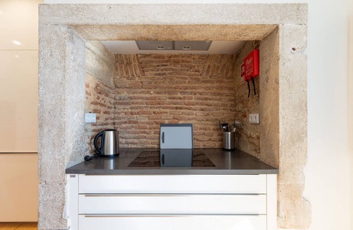Alfama Apartment | Charming Graça Apartment, Lisbon City Centre, TTL354